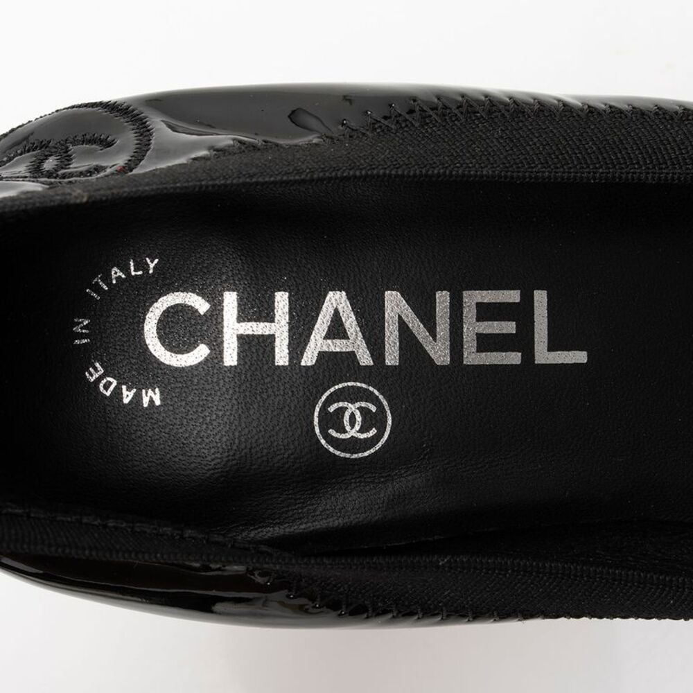 Chanel Patent Leather Cap Toe Elastic Ballet Pumps - Size 8.5 / 38.5 - Picture 7 of 9